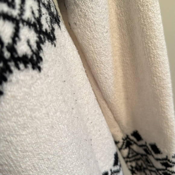 LOFT Fair Isle Tunic Sweater in White & Black Size Small - Picture 5 of 11